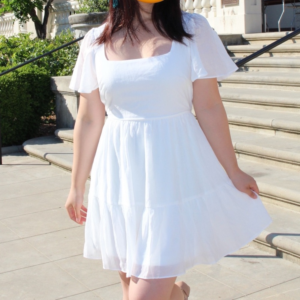 Lulus White Dress (pockets)
